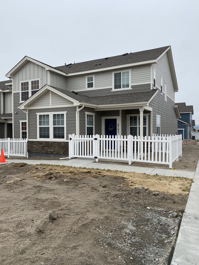 Primary Photo - 3 bedroom Wolf Ranch Townhome - Laurel Mou...