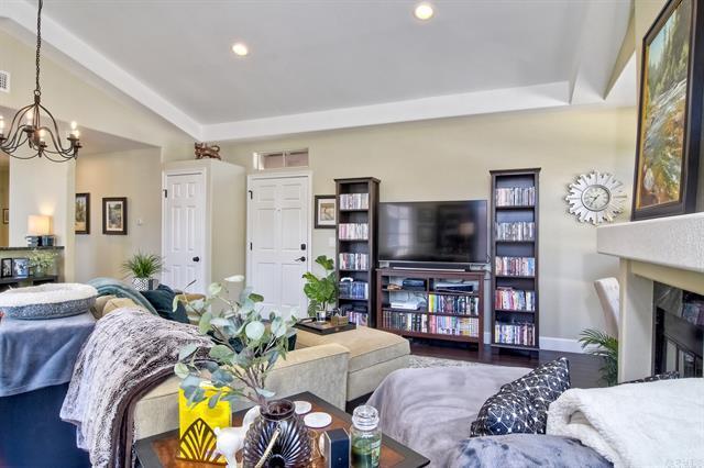 Foto del edificio - 3428 Cameo Dr