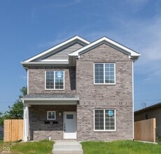 Building Photo - 752 N Elder Ave