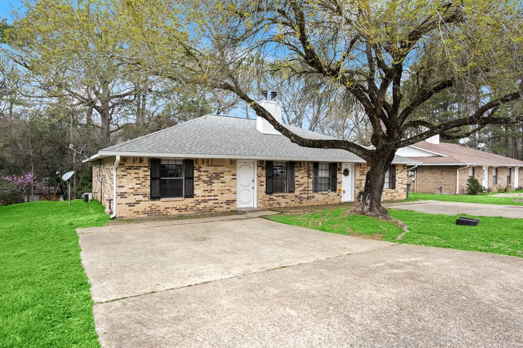 3004 Manor Ln Unit B, Huntsville, TX 77340 Condo for Rent in