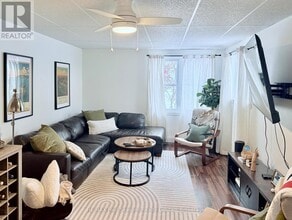 Building Photo - 285 Second St