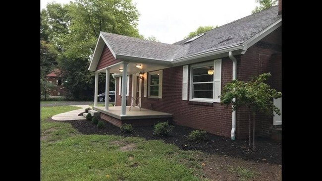 Building Photo - 3 br, 2 bath House - 3595 Helen Ave Dr
