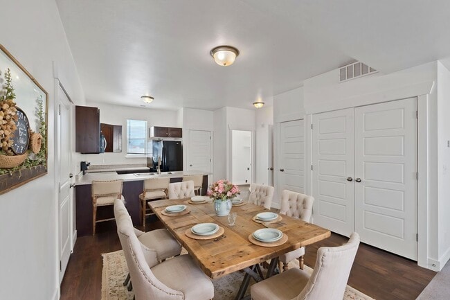 Building Photo - Tremonton Pines