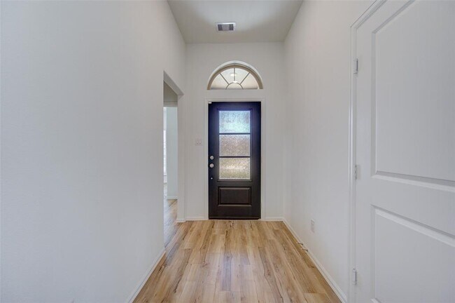Foto del edificio - 3715 McCrary Falls Wy