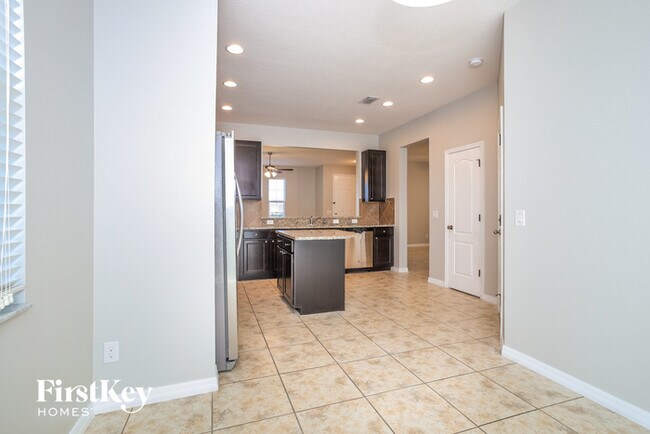 Building Photo - 5123 Northlawn Way