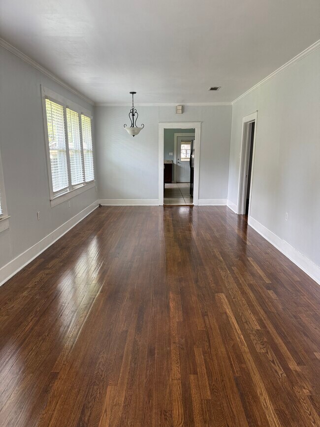 Sala de estar - 345 Richland Ave