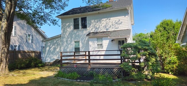 Building Photo - 311 Cambridge St
