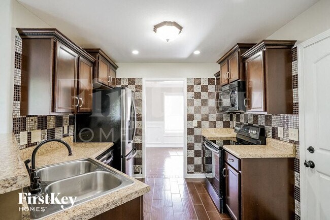 Foto del edificio - 2203 Killington Dr
