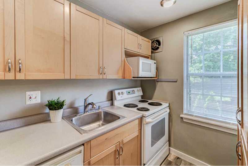 Foto principal - 109 E Glebe Rd