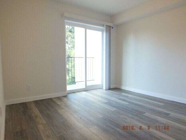 Foto del edificio - 12544 15th Ave NE