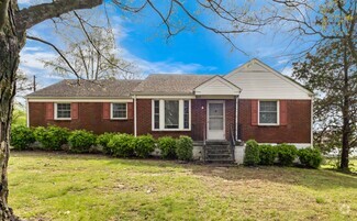 Building Photo - 1748 Gateway Ln