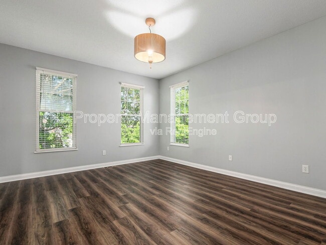 Building Photo - 2853 Acarie Dr