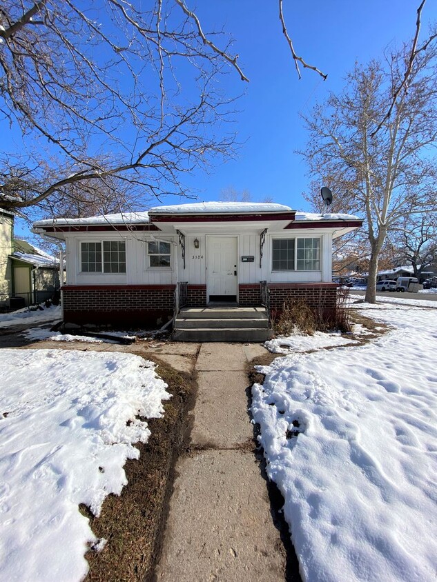 Primary Photo - 556 32nd St