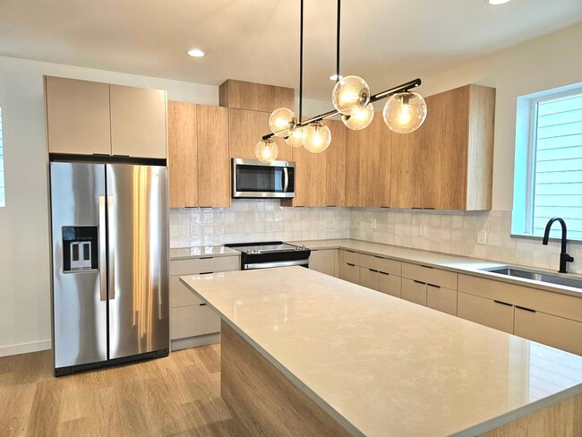 Foto del edificio - 922 16th Ave