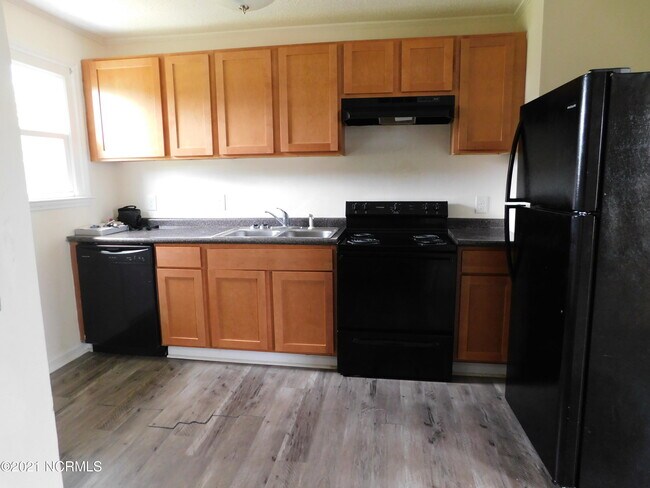 Foto del edificio - 324-326 Starling St