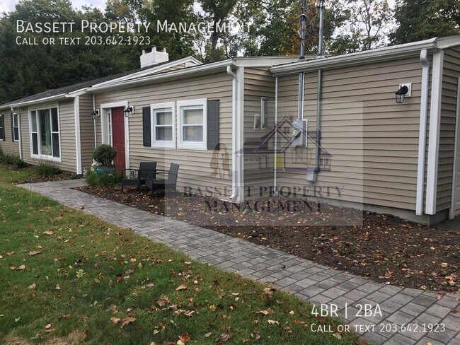 Building Photo - 151 Elmwood Dr