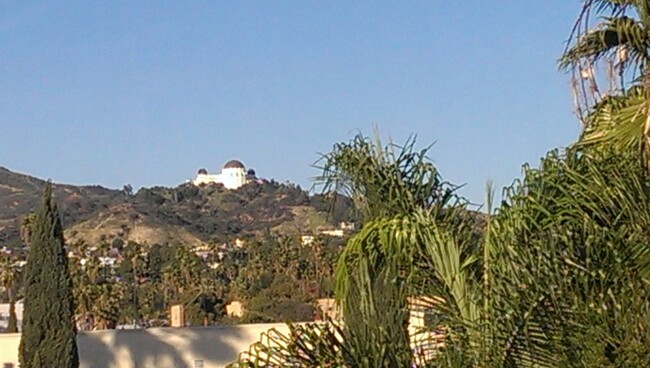 Griffith Park Observatory Views!! - 1616 N Serrano Ave