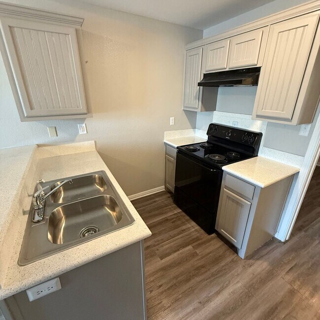 Foto del edificio - $500 Off 1st Full Month!* All Utilities In...