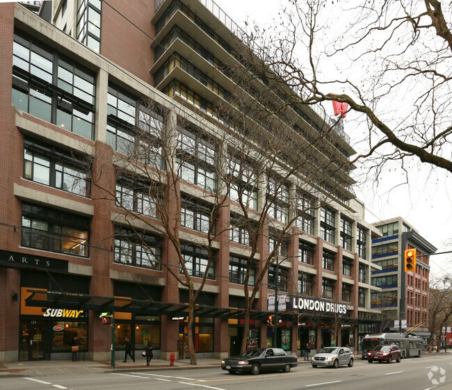 Photo du bâtiment - 139-149 W Hastings St
