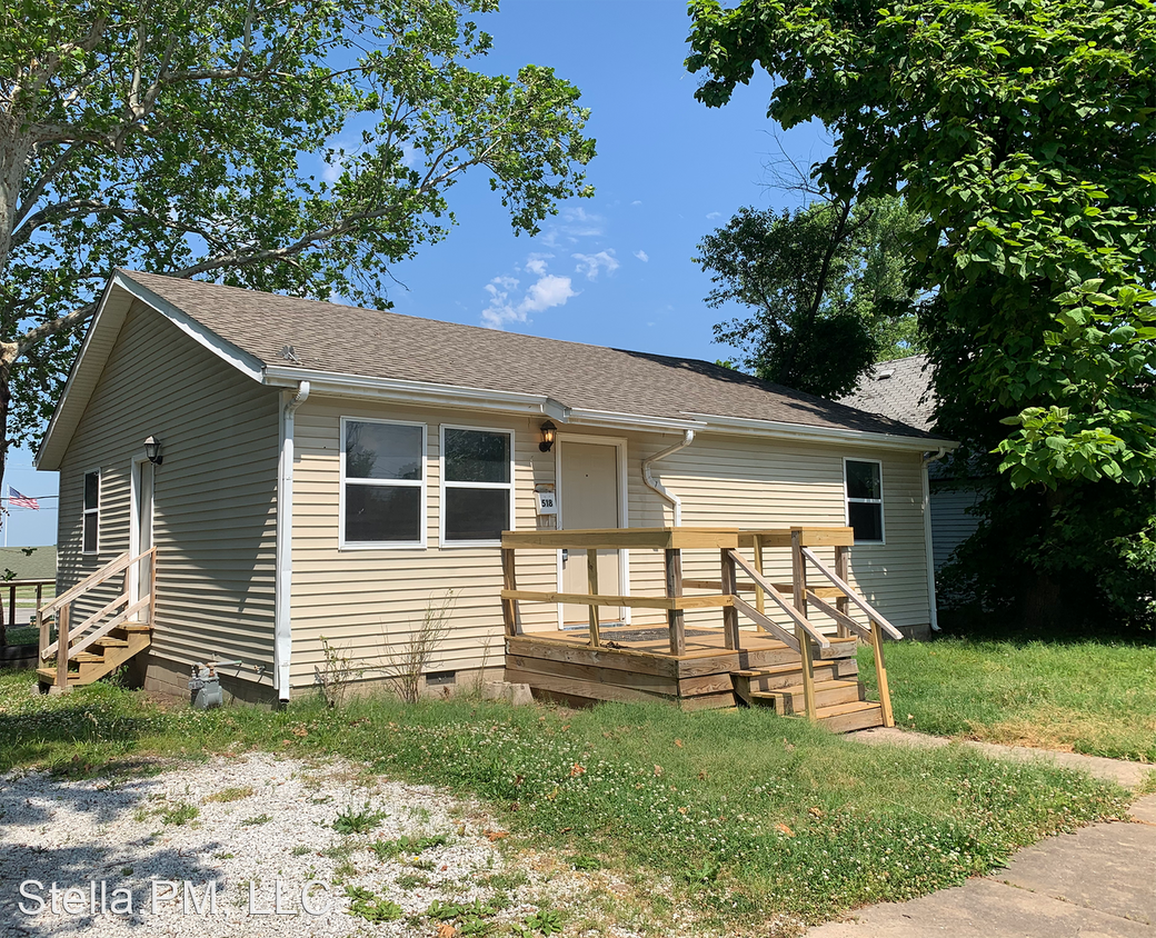 Primary Photo - 522-522 S Hall St