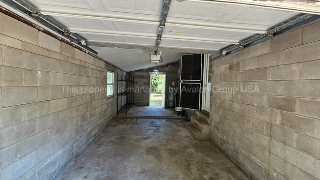 Building Photo - 1497 W 29th St
