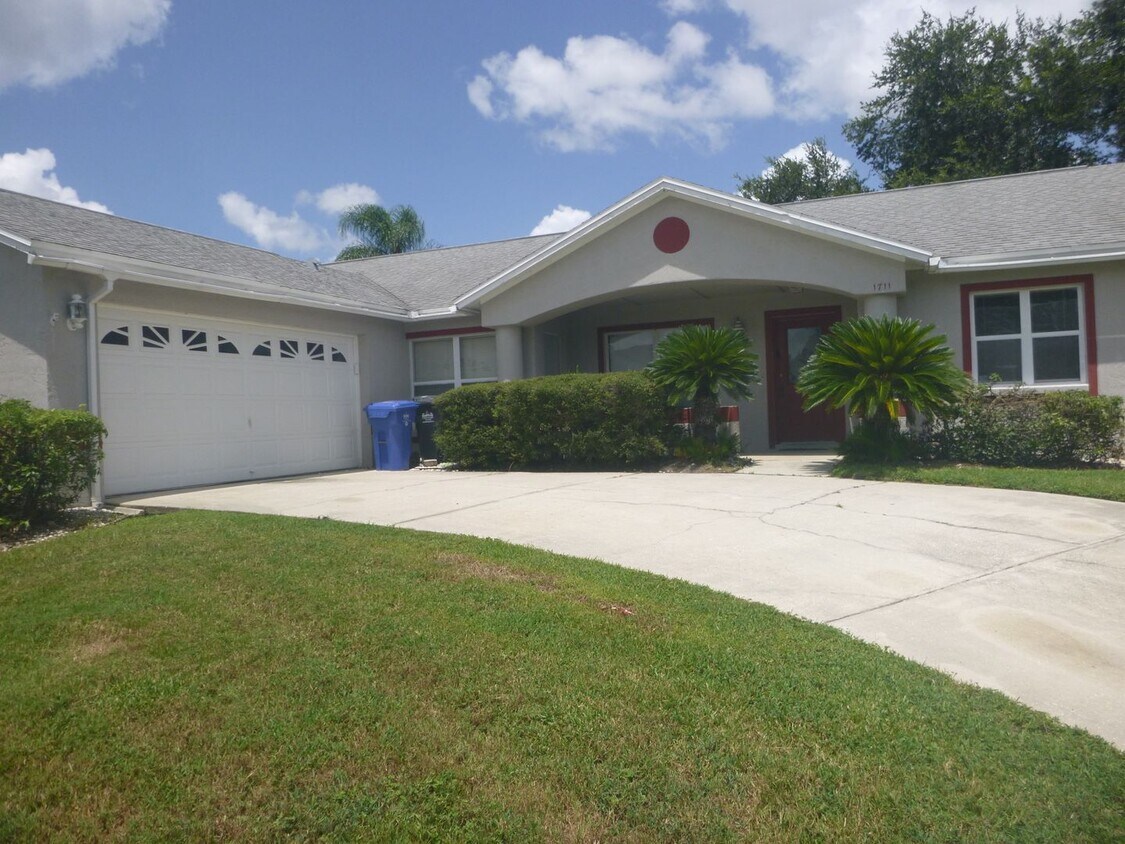 Gato 301 Bloomingfield Dr Brandon, FL 33511 - Alquileres en