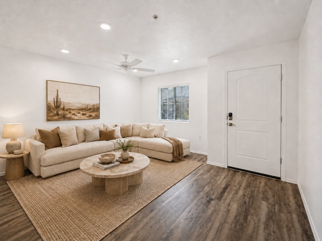 Foto del edificio - 12570 N Cotton Ln