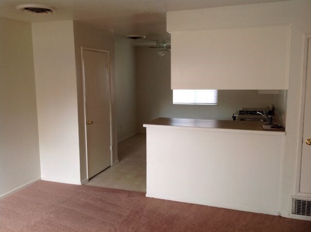 Building Photo - 1100 Lucern Ave