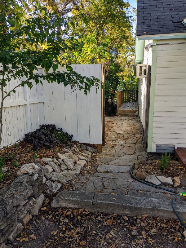 119 Wall St Unit A, Eureka Springs, AR 72632 Apartment for Rent in