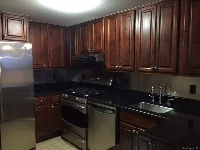 Foto del edificio - 133-38 Sanford Ave