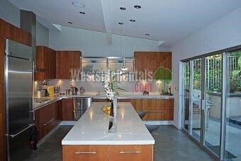 Building Photo - 30692 Marilyn Dr