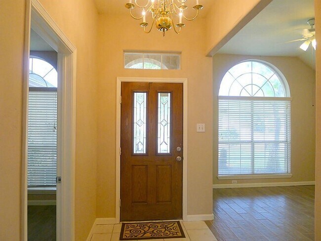 Foto del edificio - 20703 Whitevine Way