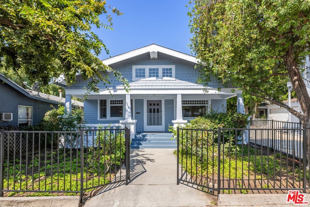 Foto principal - 1151 N Genesee Ave