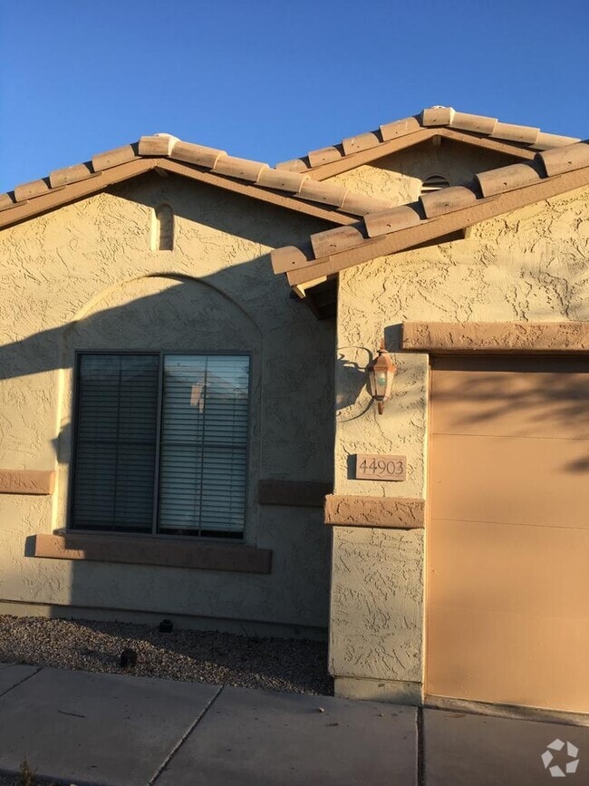 Building Photo - 44903 Gavilan Dr