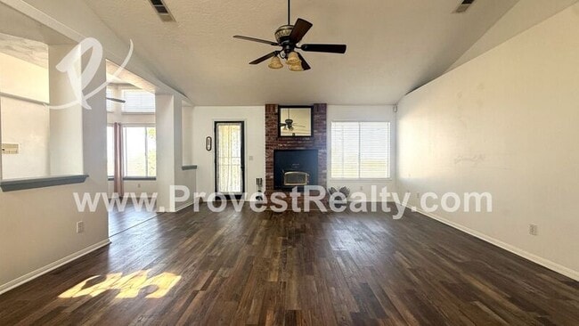 Foto del edificio - 10184 Smoke Tree Rd