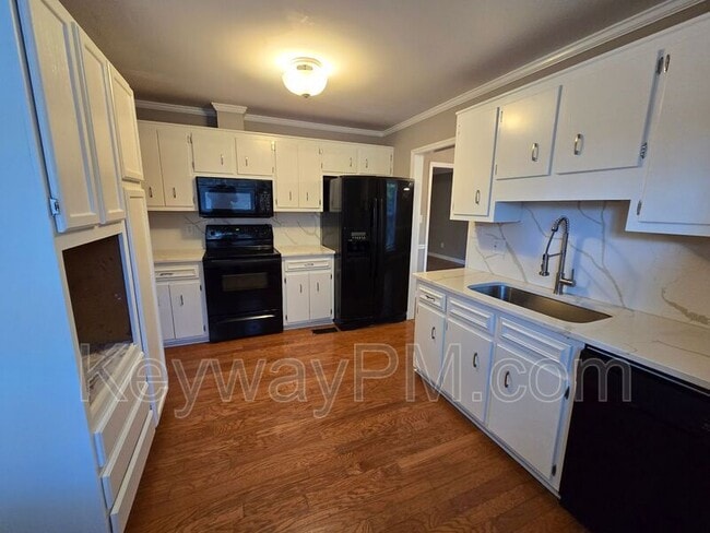 Foto del edificio - 3844 Creek Ct