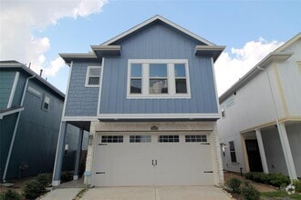 Building Photo - 11917 Oakmont Valley Trace