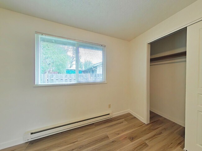 Foto del edificio - SUMMER SPECIAL ~ $1,060 OFF FIRST MONTHS RENT