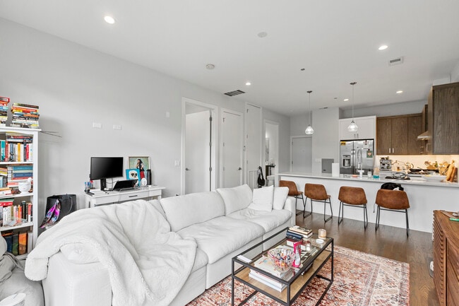 Foto del edificio - 2217 W Madison St