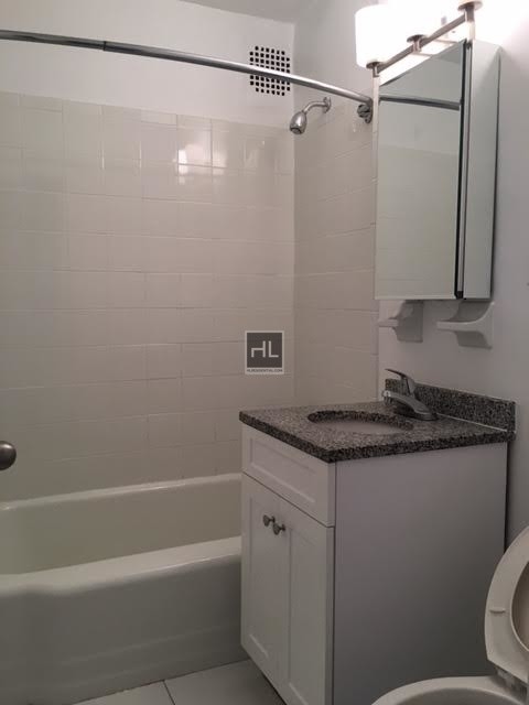 Building Photo - 2775 E 12th St