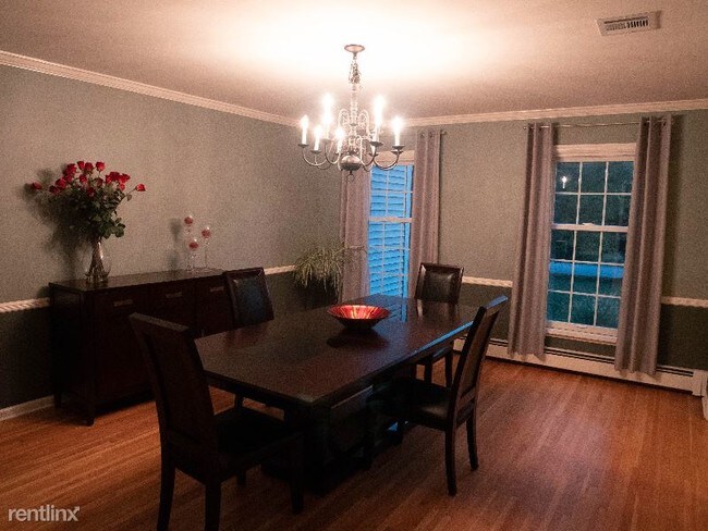 Foto del edificio - 4 br, 2.5 bath House - 50 Kevin Dr