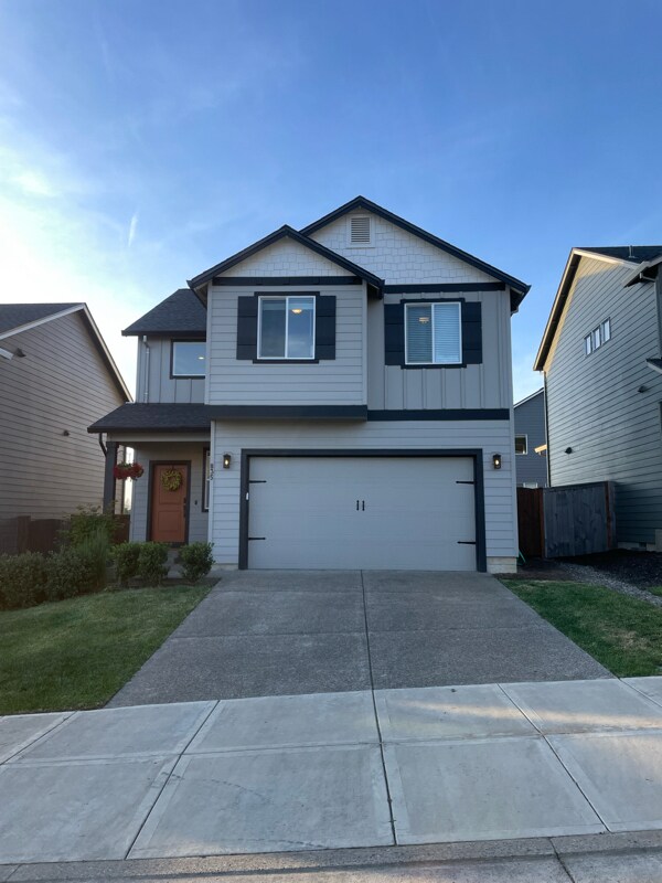 Foto principal - 835 NE Buckthorn Dr