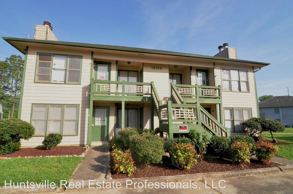Foto principal - 12104 Carriage Ct SE