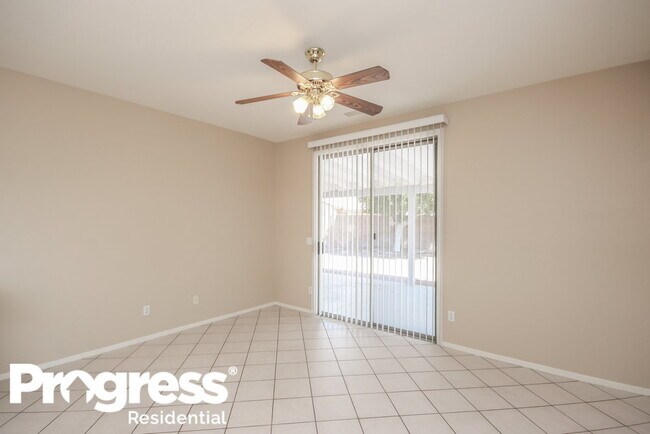 Building Photo - 11170 W Holly St