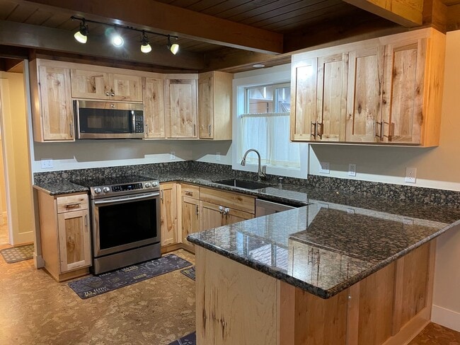 Building Photo - Gardner Mountain Gem - Just Steps from Miles and Miles of Trails