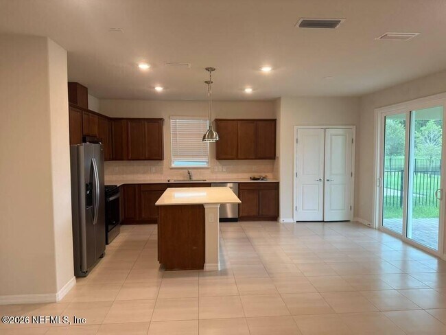Building Photo - 82 Sage Hen Dr