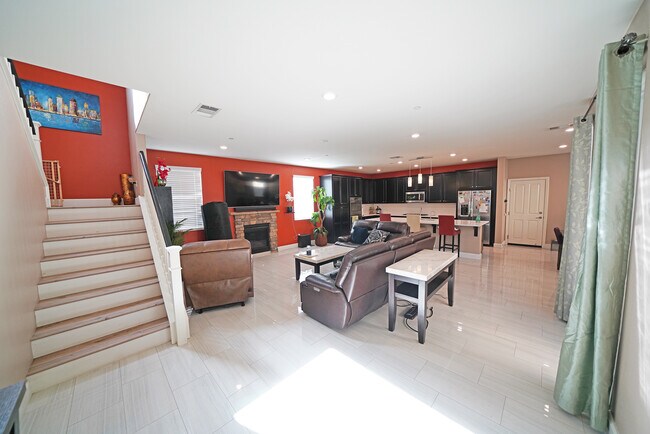 Building Photo - 24112 Village Cir Dr