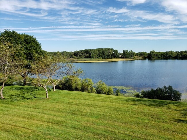 Building Photo - Crystal Lake Apartments