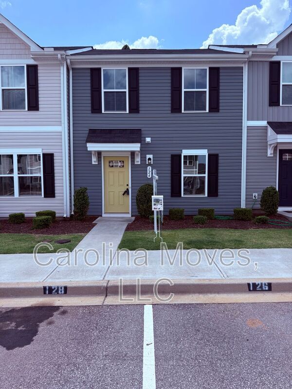 Building Photo - 126A Fernside Ct