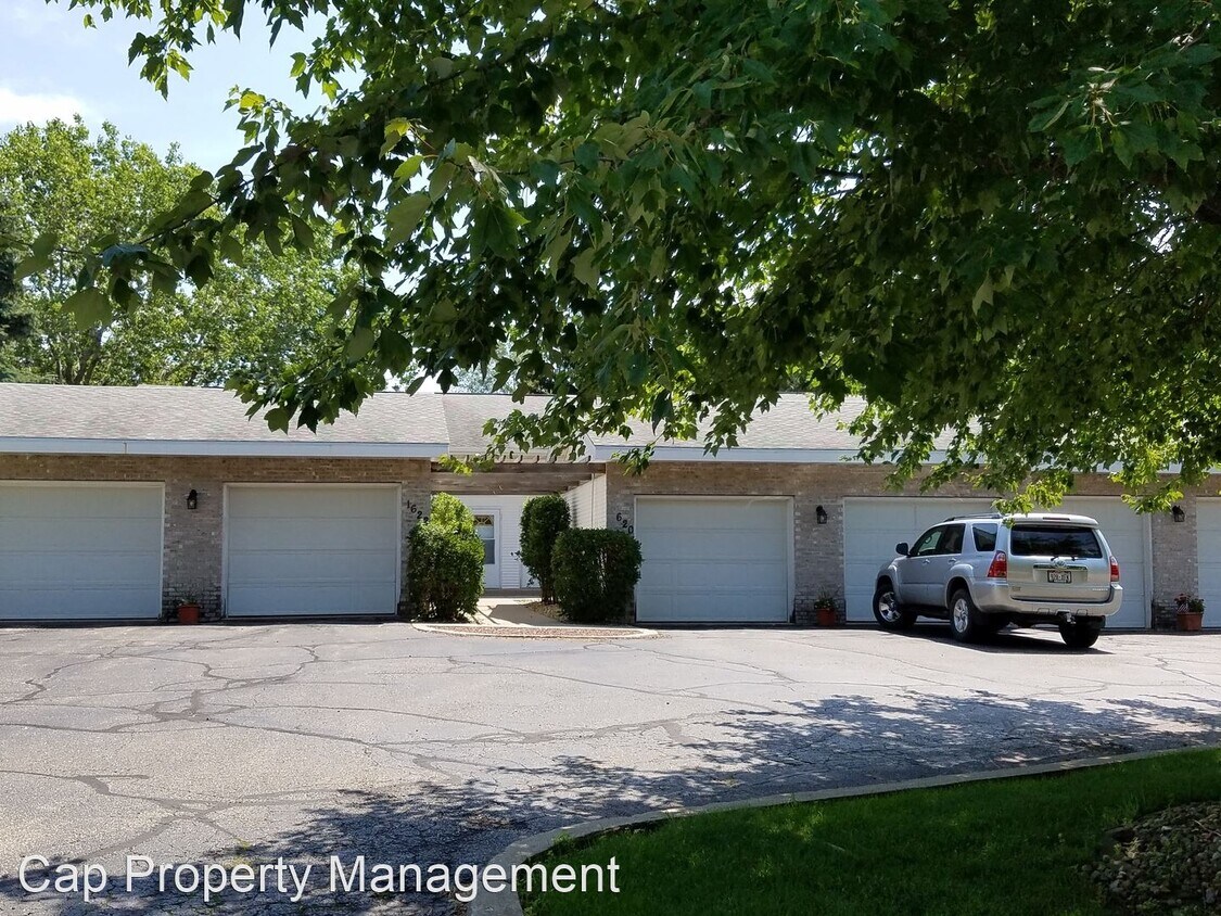 Primary Photo - 1616-1806 Green Valley Dr